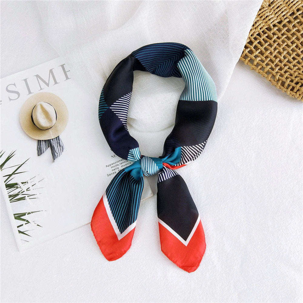 Foulard Carré Tendance – Motifs et Couleurs Variés