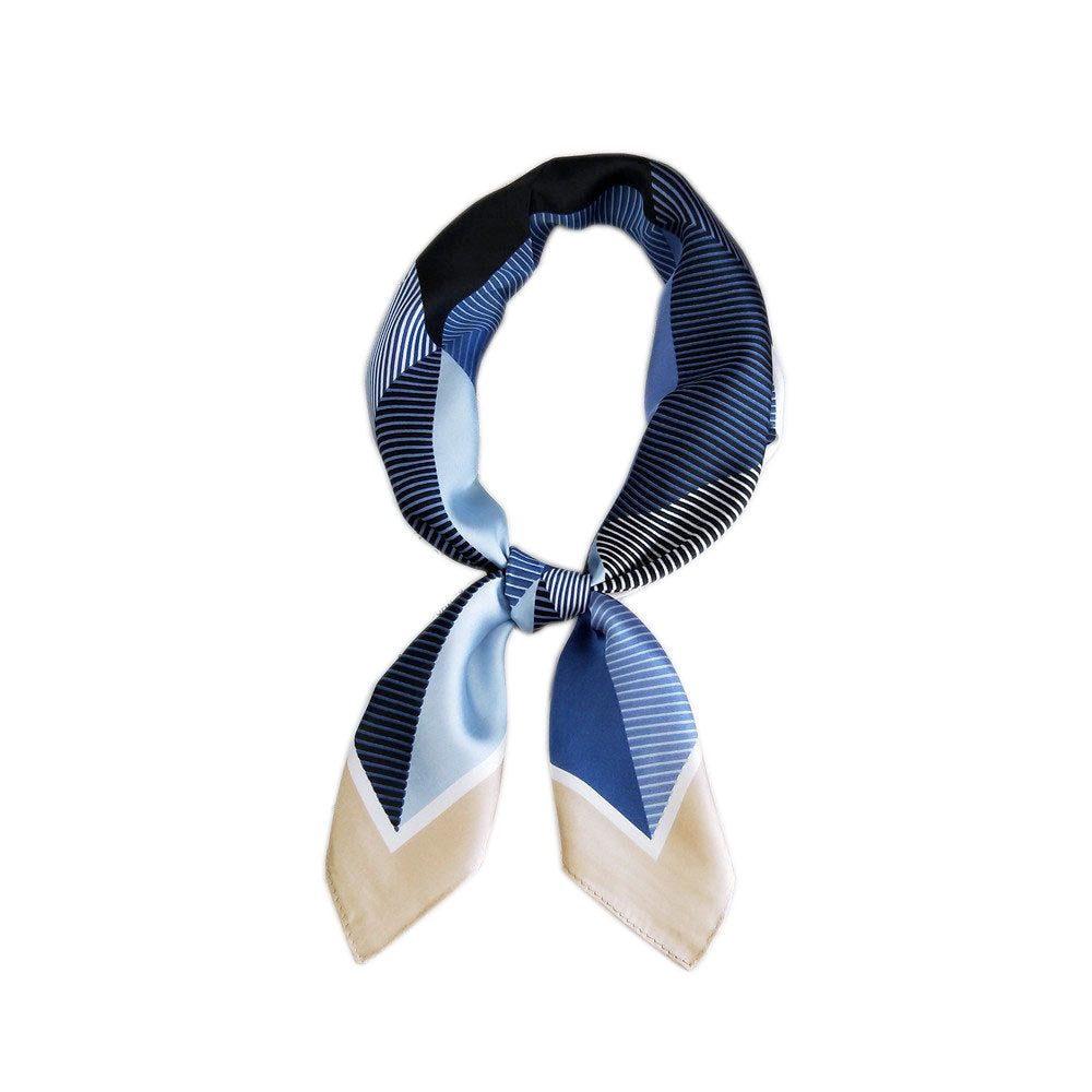 Foulard Carré Tendance – Motifs et Couleurs Variés