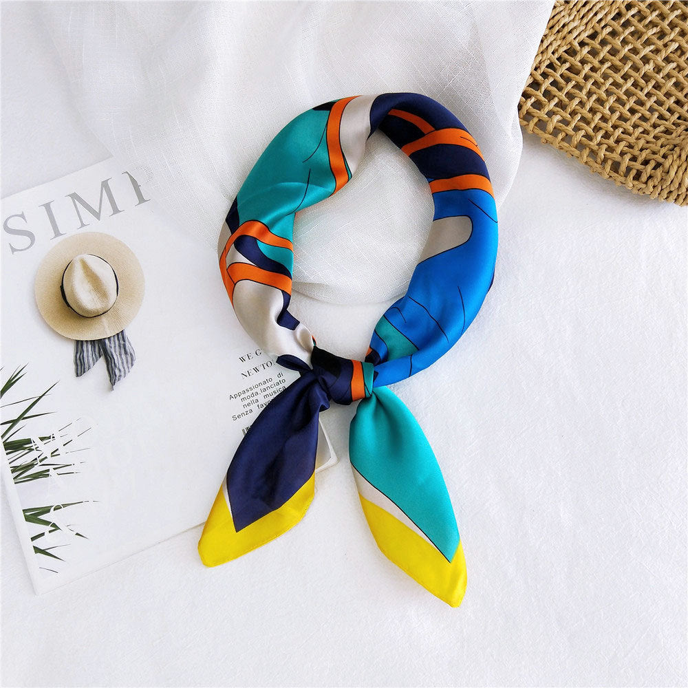 Foulard Carré Tendance – Motifs et Couleurs Variés