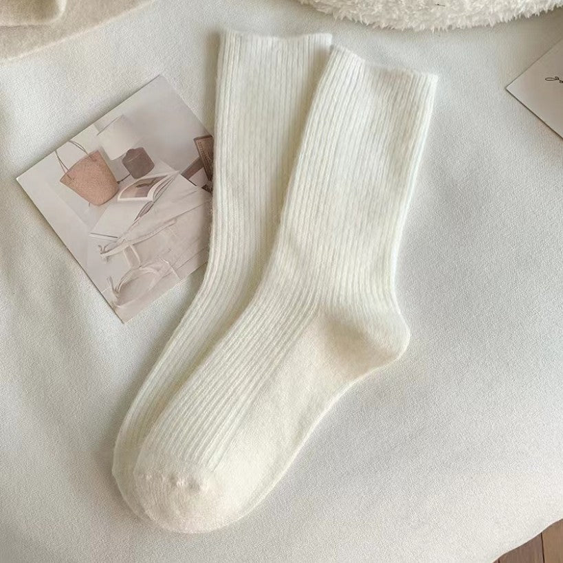 Chaussettes Laine Épaisses – Mi-mollet & Chaudes