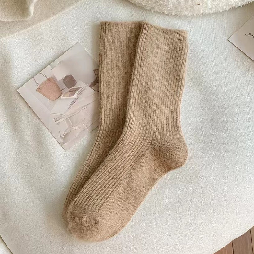 Chaussettes Laine Épaisses – Mi-mollet & Chaudes
