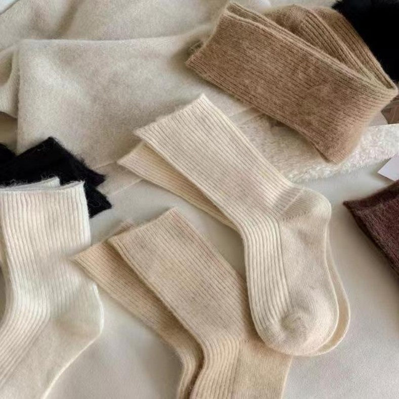 Chaussettes Laine Épaisses – Mi-mollet & Chaudes